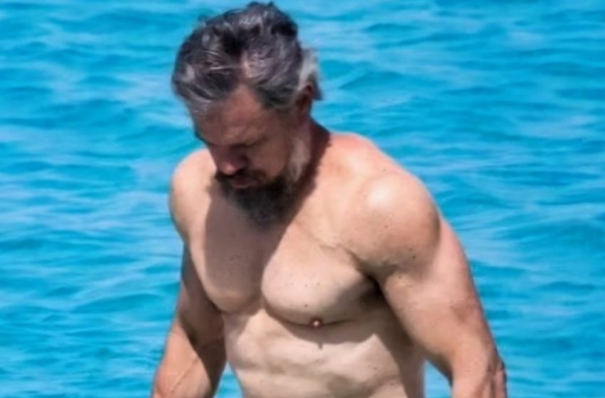  გეორგიული ჰოლივუდის ლეგენდა შოკირებს გულშემატკივრებს თავბრუდამხვევი სხეულის ტრანსფორმაციით და იახტიდან ხტომით!