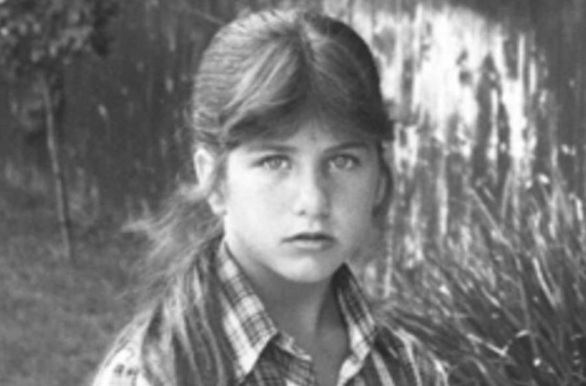  “დედაჩემი ყოველდღე მეუბნებოდა, რომ მახინჯი ვარ და დიდი ცხვირი მაქვს”: ცნობილმა მსახიობმა ინტერვიუში აღიარა!