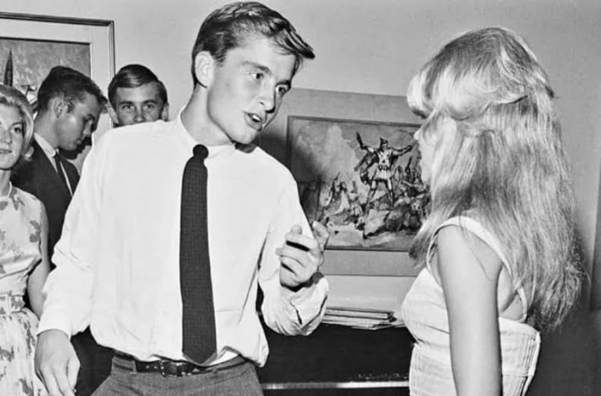  Bu Oyuncu Daha 18 Yaşındaydı!: Bugün Kim Olduğunu Tahmin Edebilir misiniz?